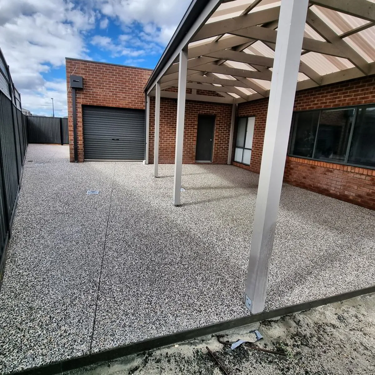 Side access pathway — Ascot Vale
